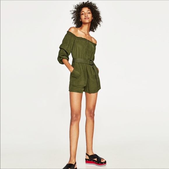 ZARA Off Shoulder Romper - Picture 2 of 9